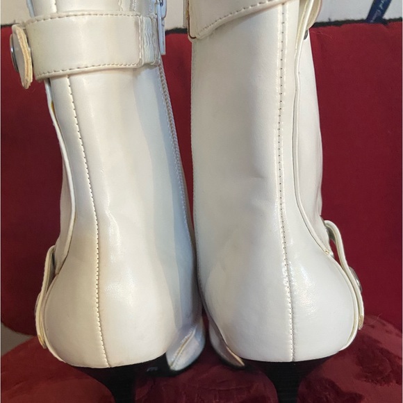 Vintage 80’s heeled boots (faux leather) - Picture 2 of 5